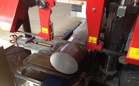 桑植卧式带锯床加工时出现明显振荡如何排查？